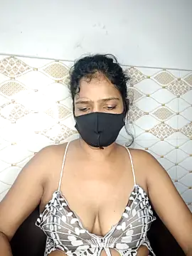 Snapshot of SonY-CaM2 chatting on May 2026 07:11:01 PM SonY-CaM2 online show from May 2026 07:11:01 PM