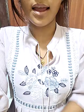Snapshot of Raj-kumari chatting on July 2026 05:06:02 PM Raj-kumari online show from July 2026 05:06:02 PM
