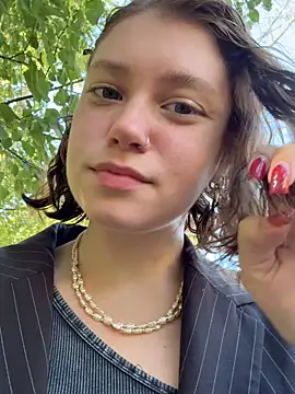 lucy-joy online show from September 2025 07:30:02 AM