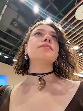 lucy-joy online show from October 2025 10:23:02 AM