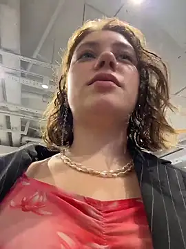 lucy-joy online show from October 2025 10:33:02 AM