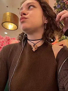 lucy-joy online show from November 2025 08:16:02 AM