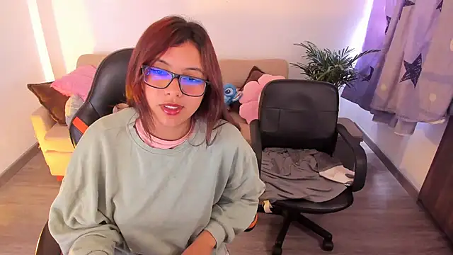 Verolake online show from November 2025 03:11:01 PM