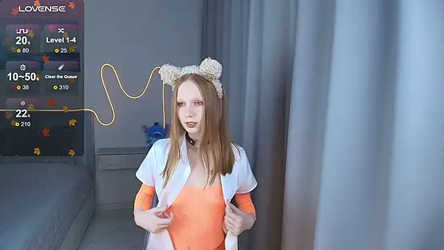 FoxyMira online show from October 2025 01:19:01 PM