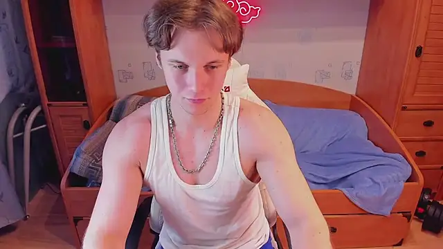 Snapshot of Dexter_Bennett chatting on June 2026 06:52:01 PM Dexter Bennett online show from June 2026 06:52:01 PM