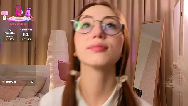 AvrilLeMell online show from December 2025 09:22:02 PM