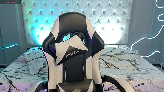 Megan  cole1 online show from October 2025 03:49:02 AM