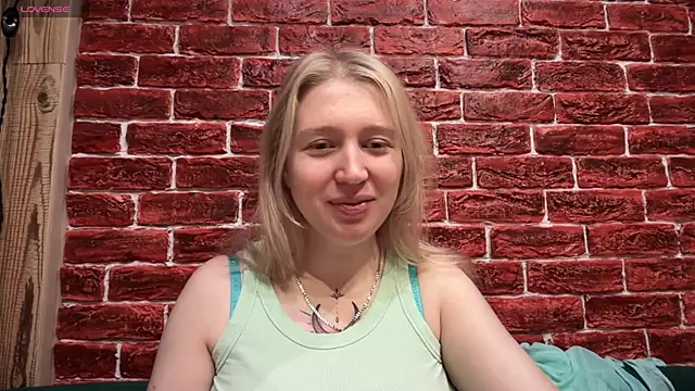 CitrusBlissss online show from November 2025 02:43:02 AM