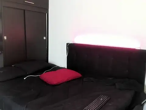 MANELYK S7 online show from September 2025 05:02:01 PM