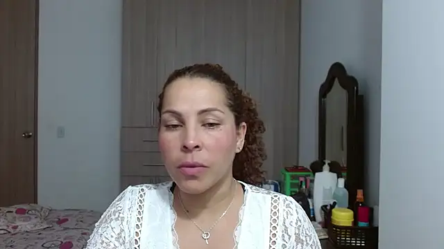 Snapshot of Yanis_Ariel12 chatting on January 2026 09:18:01 PM Yanis Ariel12 online show from January 2026 09:18:01 PM
