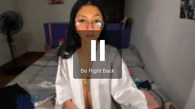 Snapshot of Anais_lux chatting on May 2026 12:18:01 AM Anais lux online show from May 2026 12:18:01 AM