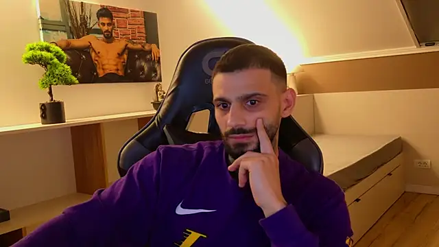 AresSteelX online show from November 2025 07:13:02 PM