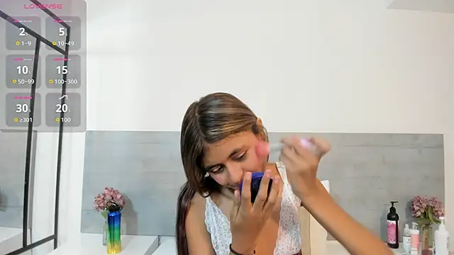 sunnyWhitee online show from October 2025 07:14:02 PM