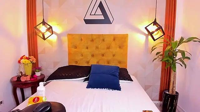 violet sweet19 online show from March 2026 12:20:01 PM