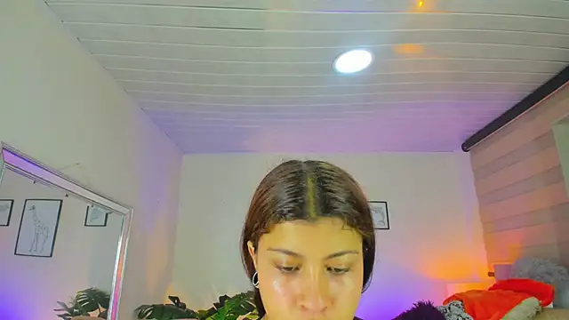 LusyKitty online show from October 2025 03:46:02 PM