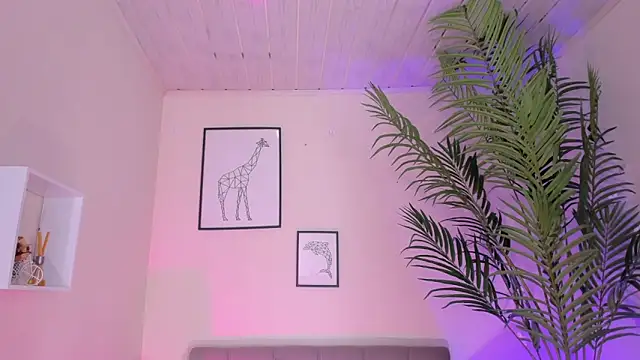 LusyKitty online show from October 2025 04:19:01 PM