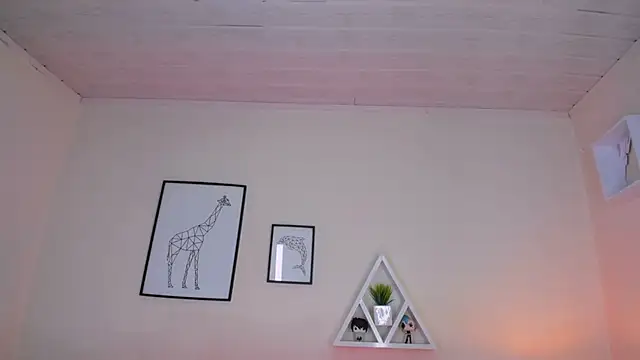 LusyKitty online show from November 2025 04:07:01 PM