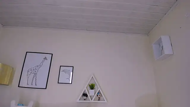 LusyKitty online show from November 2025 03:03:02 PM