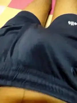 Snapshot of Saxyboy2002 chatting on November 2025 04:27:01 AM Saxyboy2002 online show from November 2025 04:27:01 AM