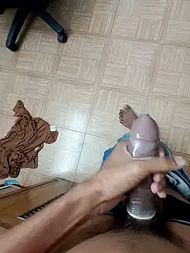 Snapshot of Saxyboy2002 chatting on December 2025 06:30:02 AM Saxyboy2002 online show from December 2025 06:30:02 AM