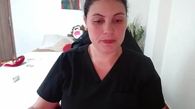 Secret Bella online show from October 2025 04:35:02 PM