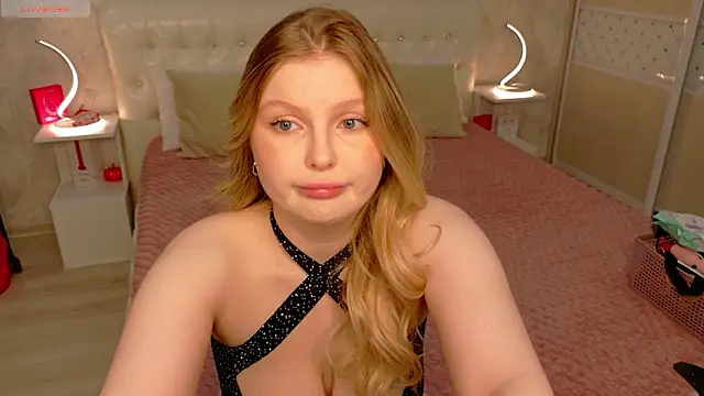 Snapshot of AmeliaDiamond chatting on February 2026 11:20:01 PM AmeliaDiamond online show from February 2026 11:20:01 PM