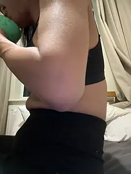 Ladyboyluxe online show from February 2026 04:57:01 AM