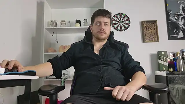 aaron nvk online show from February 2026 08:51:01 PM