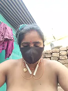 Snapshot of Falguni_Desai chatting on June 2026 02:37:02 AM Falguni Desai online show from June 2026 02:37:02 AM