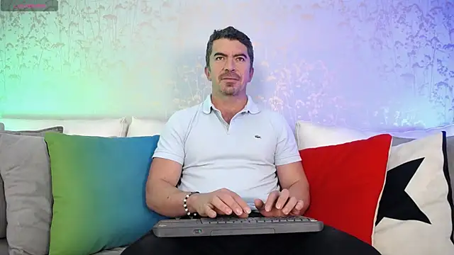 JuanKFit 45 online show from January 2026 01:13:02 PM