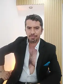 JuanKFit 45 online show from April 2026 03:52:01 PM