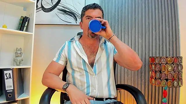 JuanKFit 45 online show from July 2026 04:10:02 AM