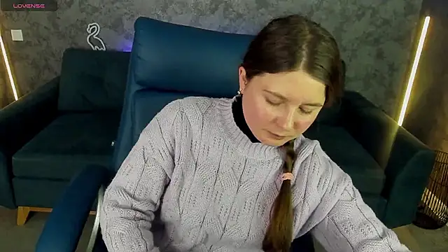 CraveeDoll online show from February 2026 02:27:02 PM