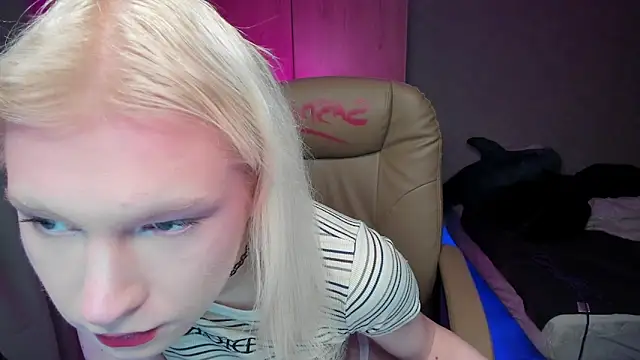 Snapshot of Sasyhk0 chatting on January 2026 06:02:02 PM Sasyhk0 online show from January 2026 06:02:02 PM