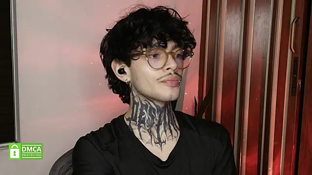 Mihail leroy online show from February 2026 02:01:02 AM