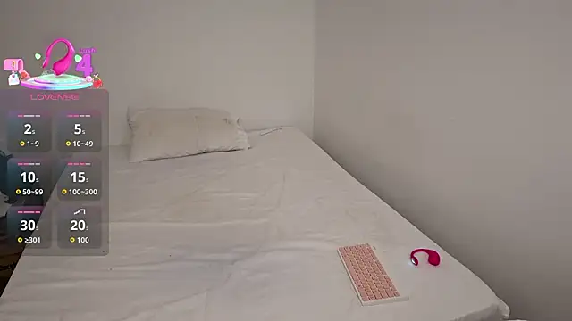 Snapshot of kayleesims_ chatting on March 2026 02:28:02 AM kayleesims online show from March 2026 02:28:02 AM