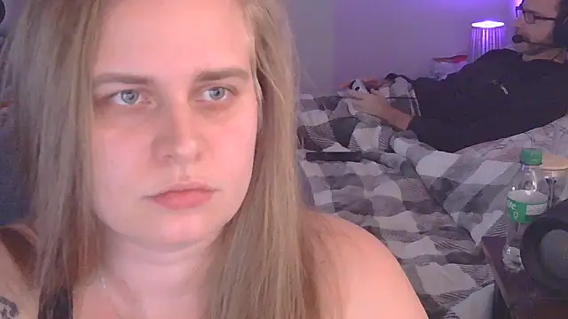 Sexyblonde12344 online show from November 2025 12:53:02 AM