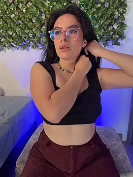 Katheerine online show from December 2025 01:02:02 AM