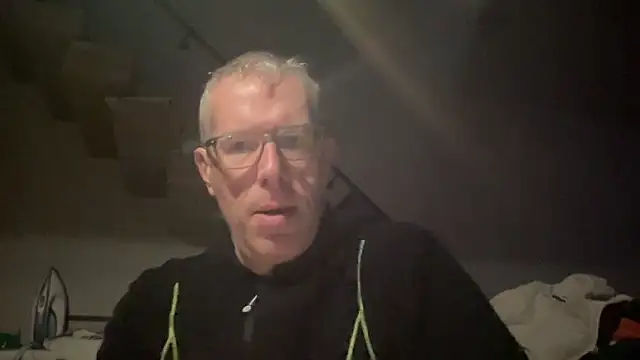 choupipat1 online show from October 2025 05:25:01 AM