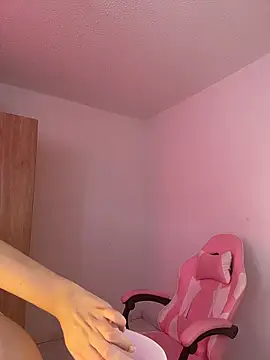 mandy222  online show from April 2026 09:42:02 PM