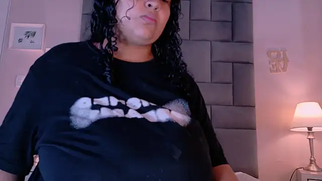 Snapshot of KITY_HILL chatting on October 2025 03:38:02 AM KITY HILL online show from October 2025 03:38:02 AM