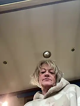 ladyboatlady online show from February 2026 08:46:02 AM