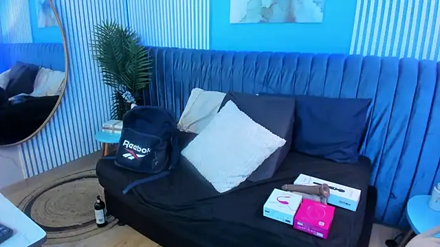 bellarivera  online show from October 2025 07:25:01 PM