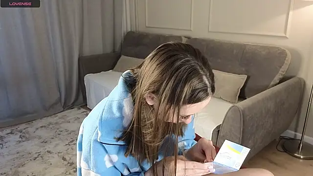 cutienaughtygirl online show from November 2025 08:17:02 AM