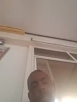 Snapshot of Bob_black chatting on November 2025 01:23:01 PM Bob black online show from November 2025 01:23:01 PM