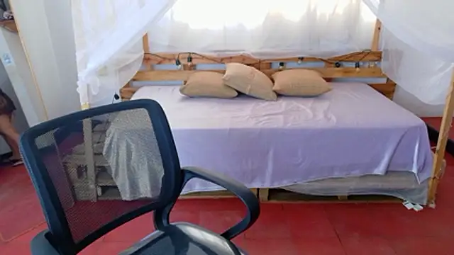 Snapshot of loreaniss chatting on February 2026 07:34:02 PM loreaniss online show from February 2026 07:34:02 PM