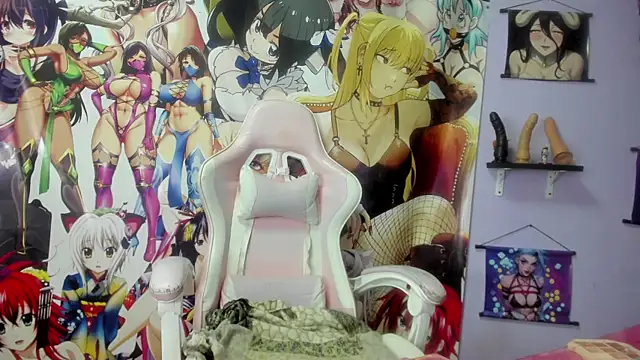 Kylie Moan online show from September 2025 03:28:01 AM