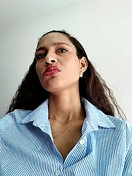 SofiaDelicia online show from September 2025 03:03:02 PM