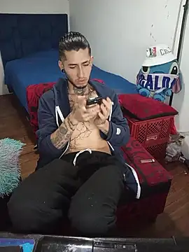 Tattoboy19cm online show from March 2026 10:49:01 PM