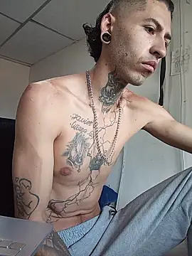 Tattoboy19cm online show from April 2026 03:40:02 PM